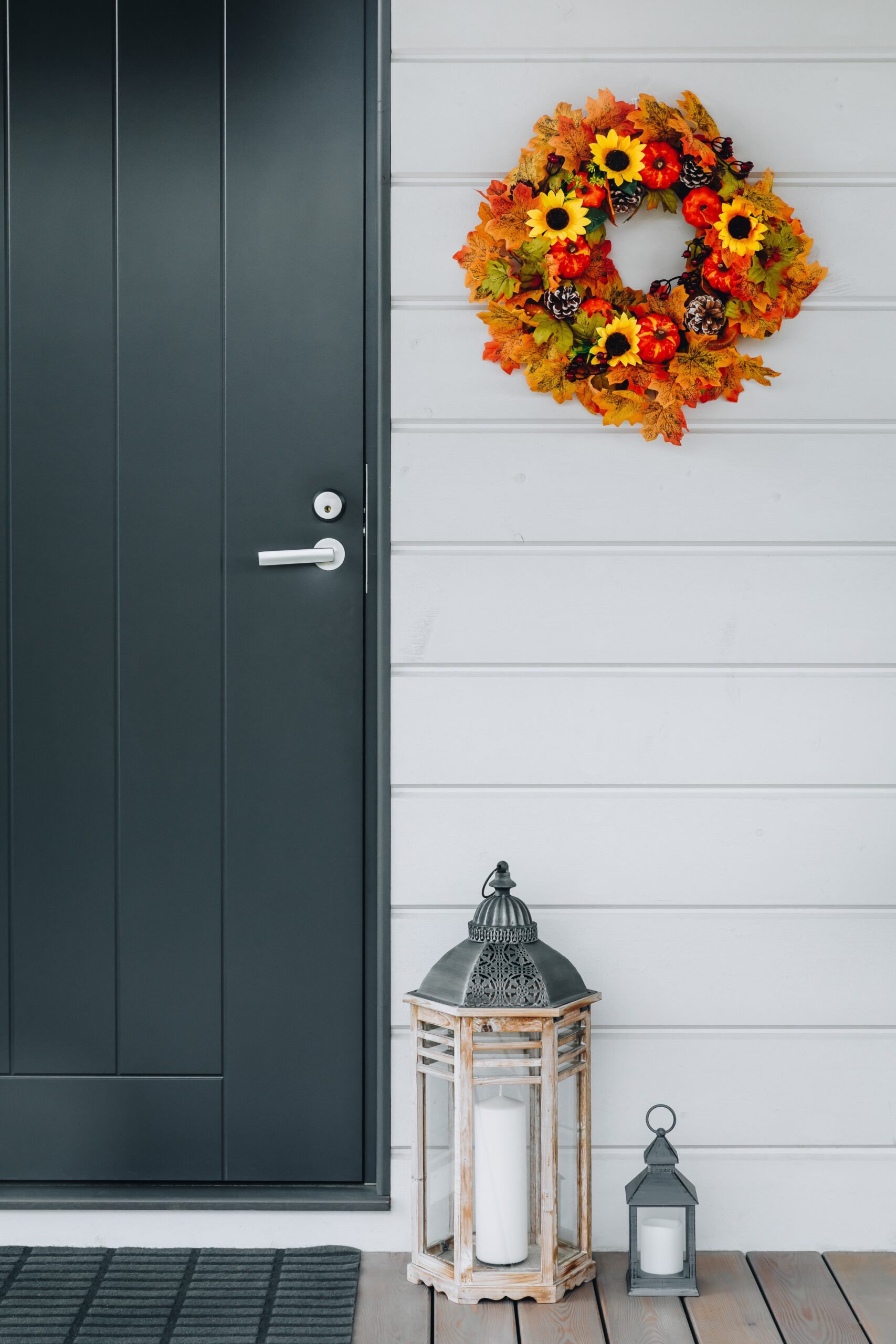 Newton Entry Door